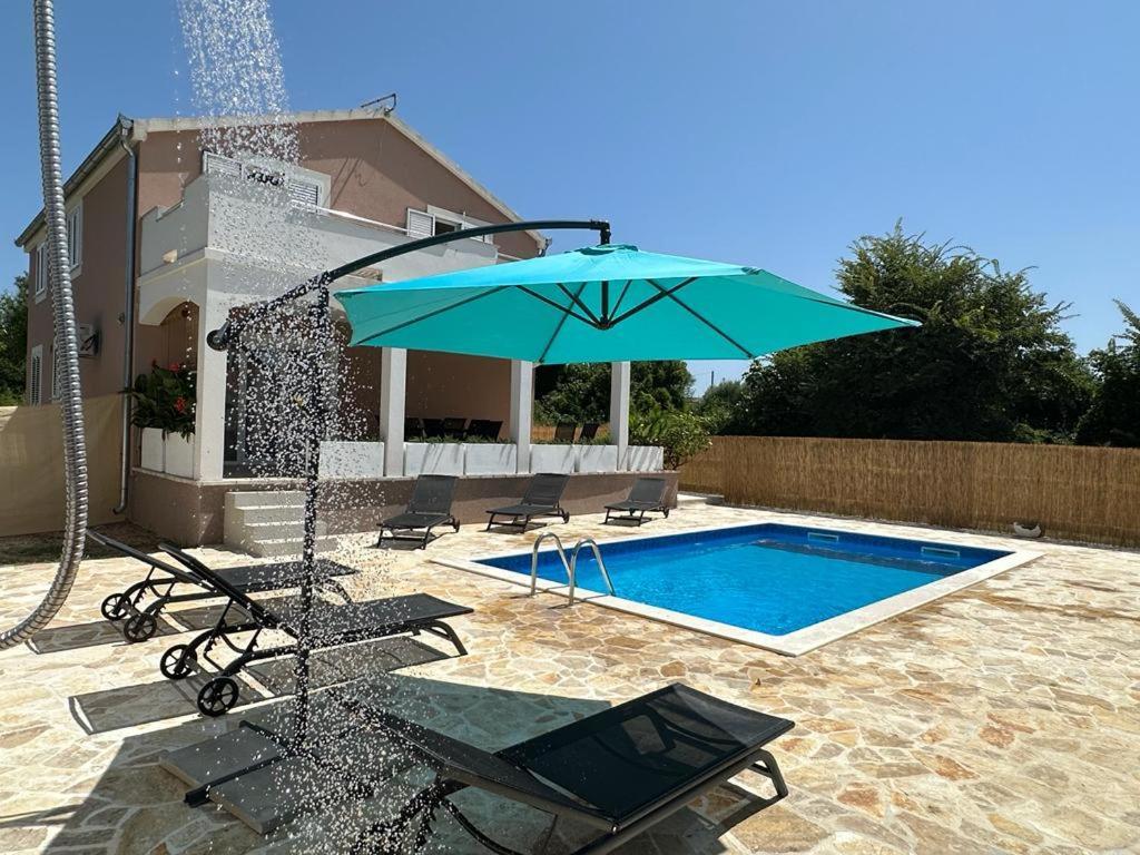 Villa Leggiero Benkovac Esterno foto